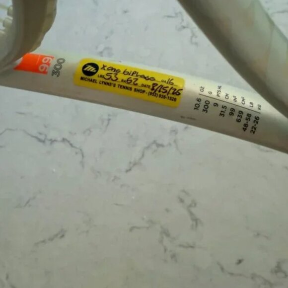 WILSON SHIFT 99 V1 TENNIS RACKET 4 1/8 NEW GRIP AND STRINGS! - Picture 6 of 13